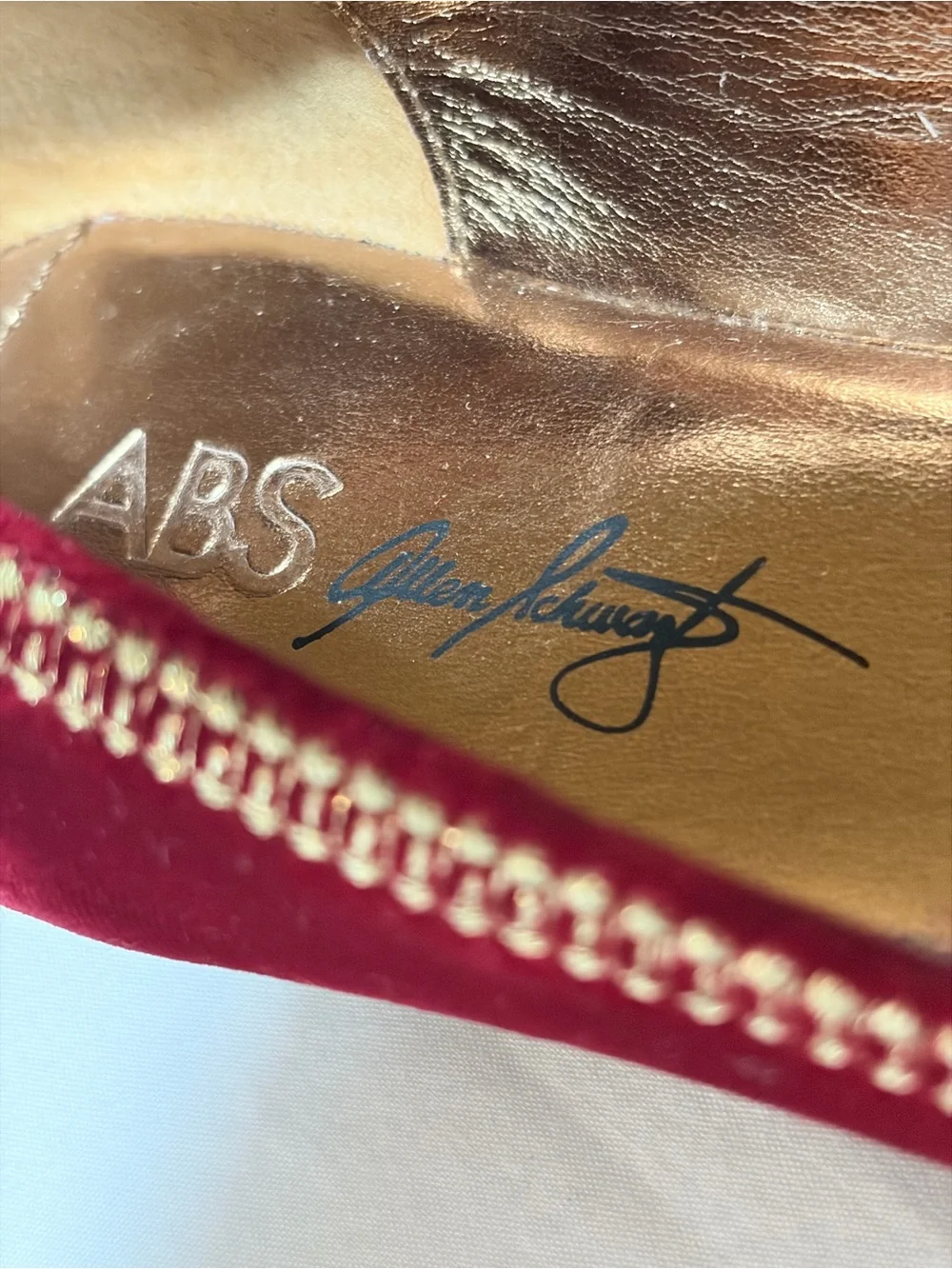 Red Velvet Embroidered Tiger Loafers - Women's size 9 FABULOUS!